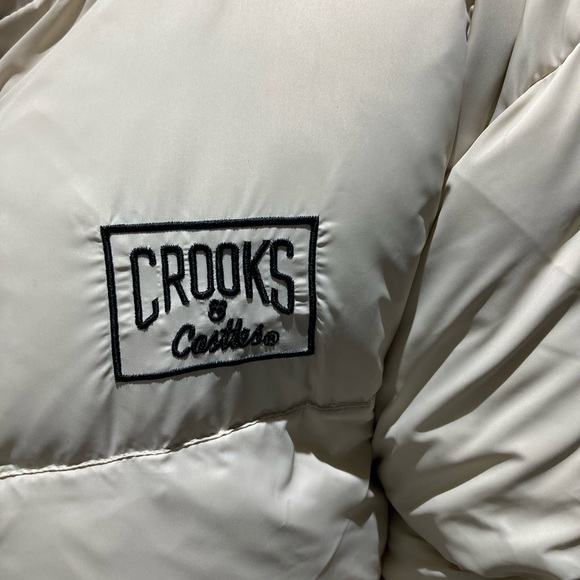 COPY - Cropper cream crooks puffer!! Only worn once. - Picture 6 of 6